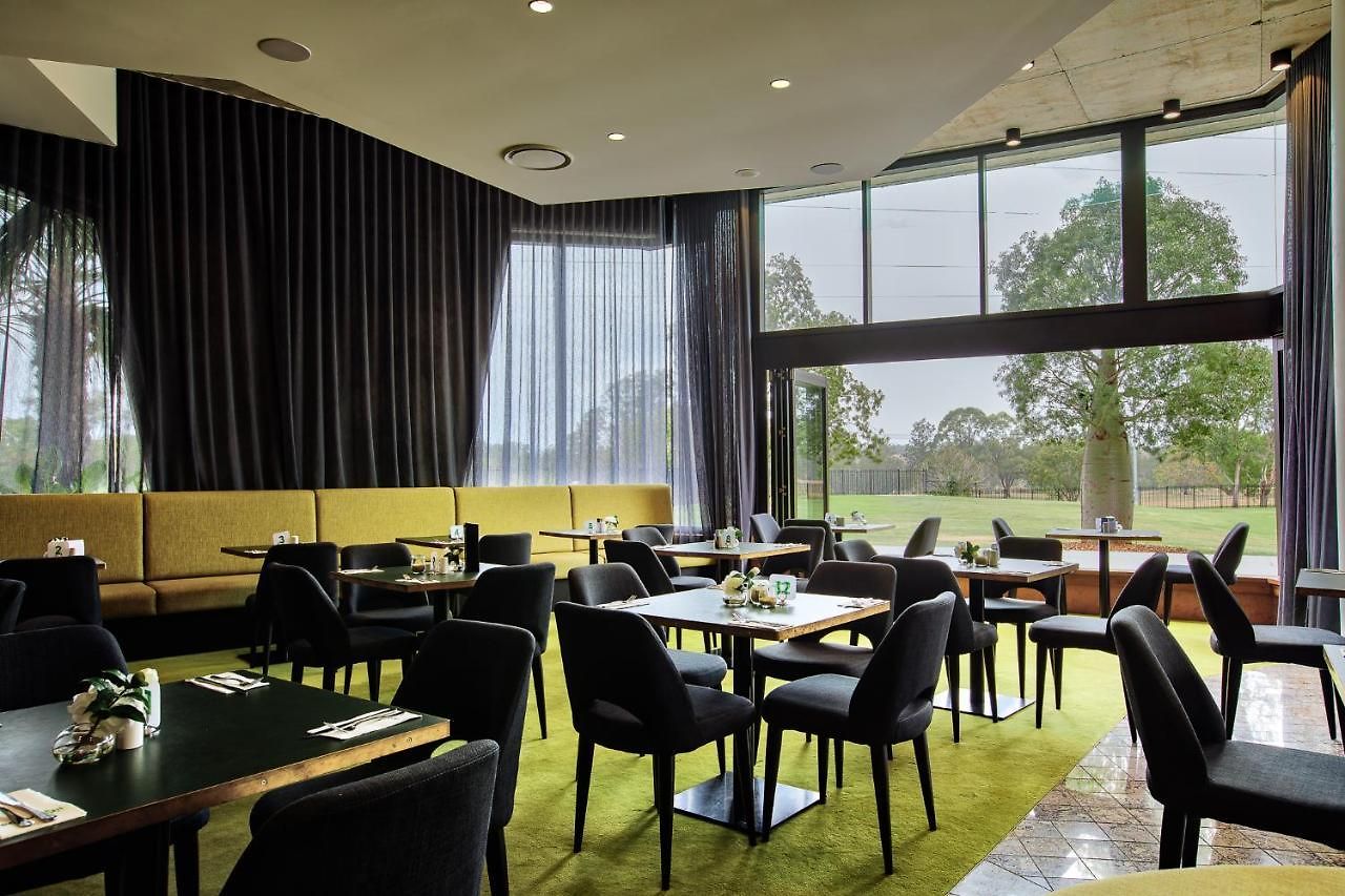 Hotel Eatons Hill Brisbane