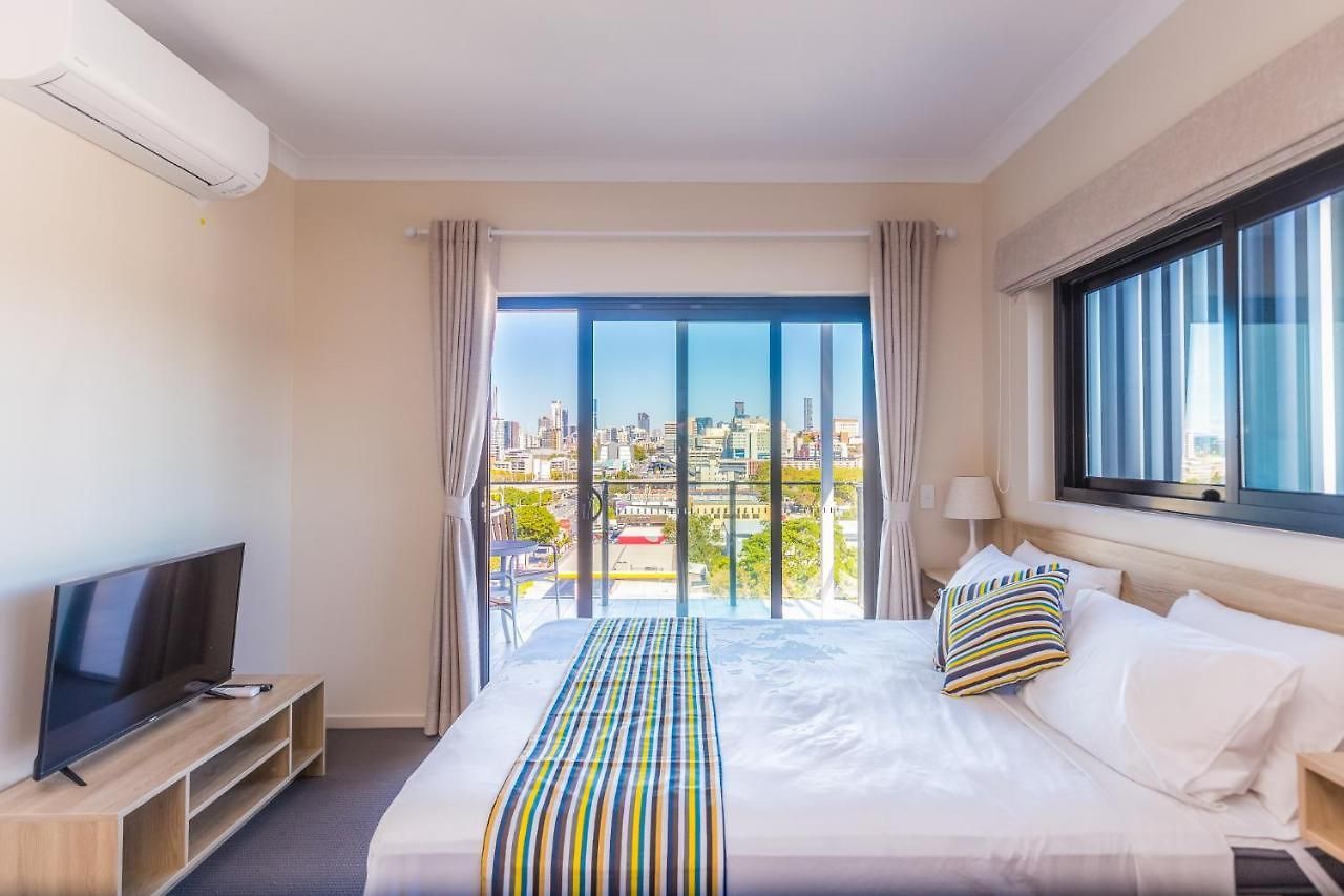 Aparthotel The Windsor, & Brisbane