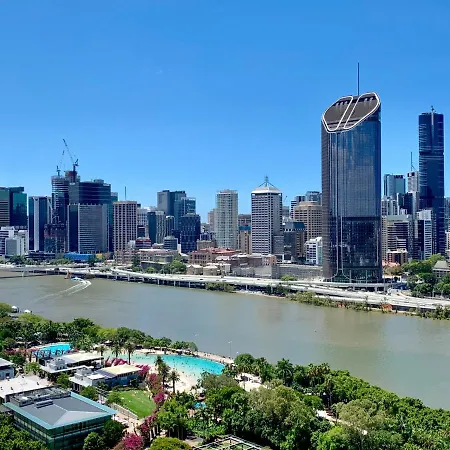 Apartment Amazing River View - 3 Bedroom - Cbd - Netflix - Fast Wifi - Carpark *