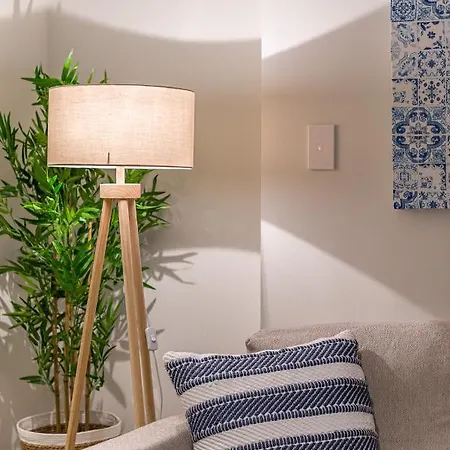 Apartment Hamptons Retreat On Level 77 In Skytower *