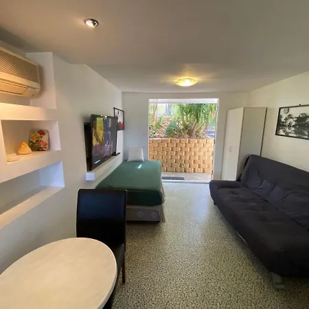 Guest house Cosy Units Convenient Fit All Needs