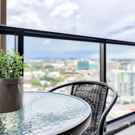 Kozyguru Fortitude Valley High Level 2 Bed + Free Parking Qfv179-2612 Apartment