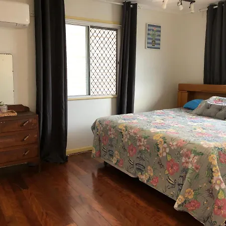 Boondall Deluxe * Brisbane