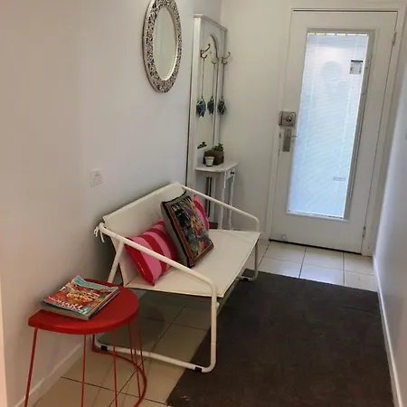 Boondall Deluxe Guest house *
