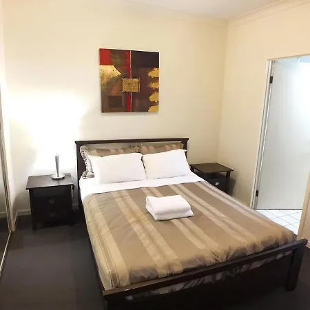 Aparthotel On The Park 5*
