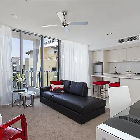 Aparthotel Mantra Midtown 4*