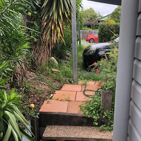 Boondall Deluxe * Brisbane