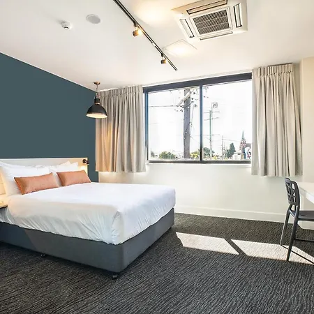 Hotel Nightcap At Chardons Corner