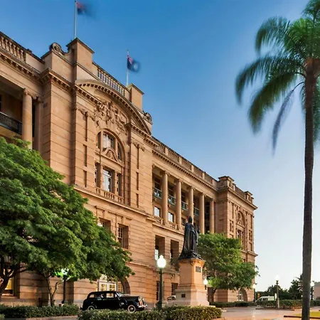 Hotel Treasury 5*
