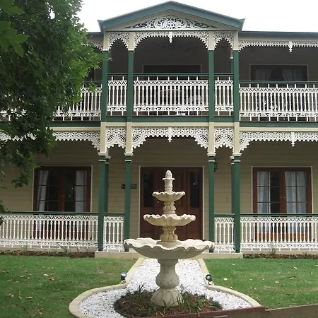 Grove Manor Guest house