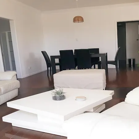 Maple - The House By The Bay *