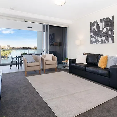 Apartment Amazing River View - 3 Bedroom - Cbd - Netflix - Fast Wifi - Carpark