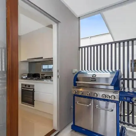 Park Avenue Luxe 1Br - 4Km To City, Outdoor Bbq Apartment