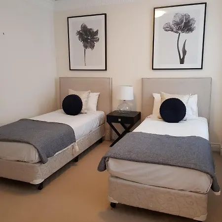 Macarthur Chambers 5*