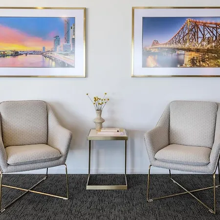 Meriton Herschel Street, 5* Brisbane