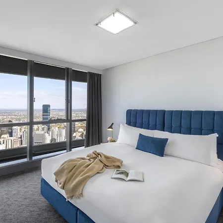Meriton Herschel Street, Hotel