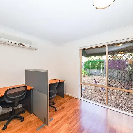 Eight Mile Plains Business Or Holiday Like Home Guest house
