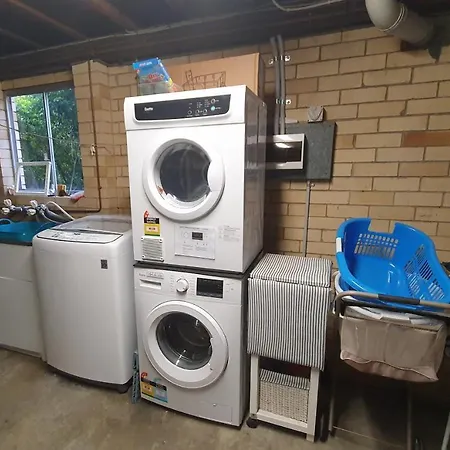 Amazing Location-private In A Share House-2 Available!! Homestay