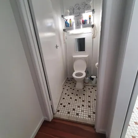 Homestay Amazing Location-private In A Share House-2 Available!! Brisbane
