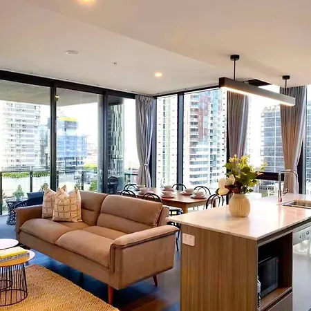 Apartment Southbank With Pool Cbd Hosted By Homestayz
