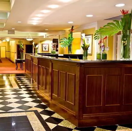 Adina Anzac Square