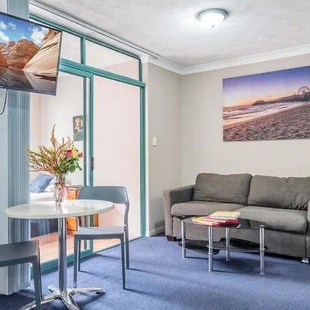 Albion Manor Motel 4*