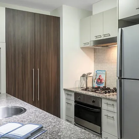 Oaks Aurora Aparthotel 4*