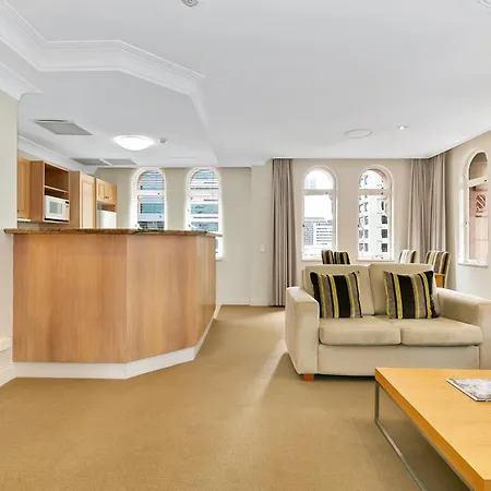 Manor 4* Brisbane