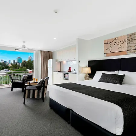 The Wellington 4*