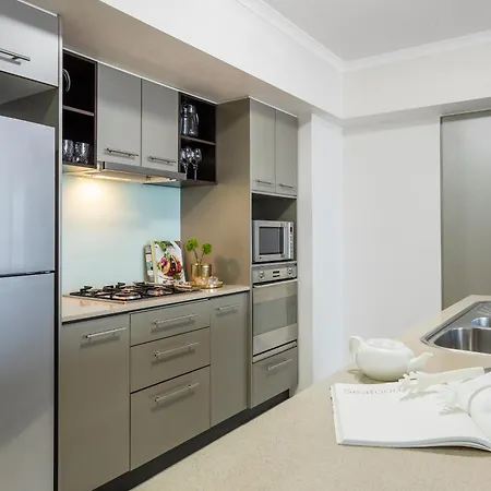 Oaks River Aparthotel Brisbane
