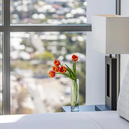 The Milton Aparthotel 4*