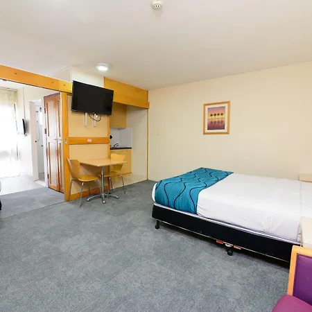 Motel Airolodge International