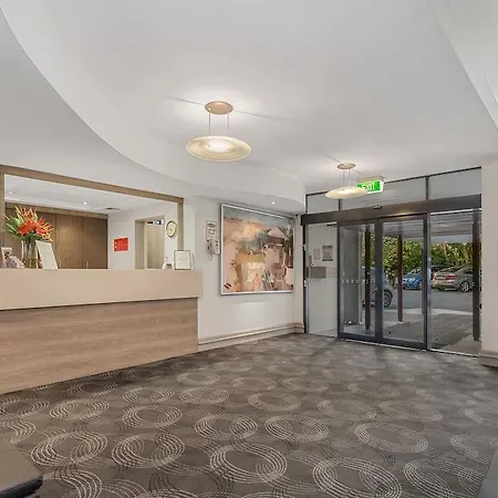 Airport International 4* Brisbane