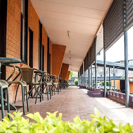 Darra & Conference Centre Motel 4*