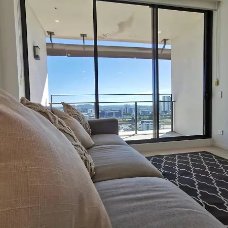 Lagunaapartment Near Street Hotel