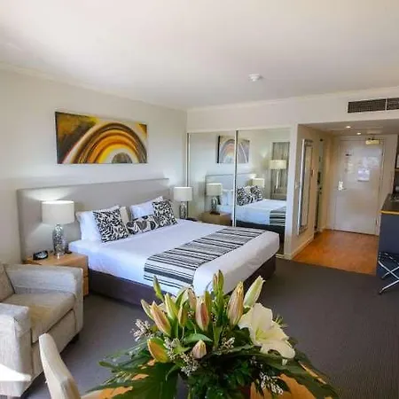 Cosmo 4* Brisbane