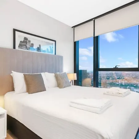 Apartment Luxury 1 Bedroom Retreat In With Pool And Gym Brisbane