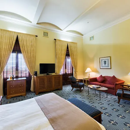 Hotel Treasury