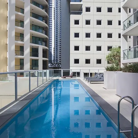 Aparthotel Mantra Midtown 4*