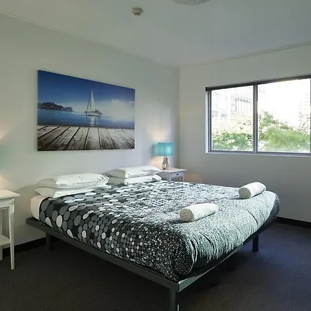 Roamer 4* Brisbane