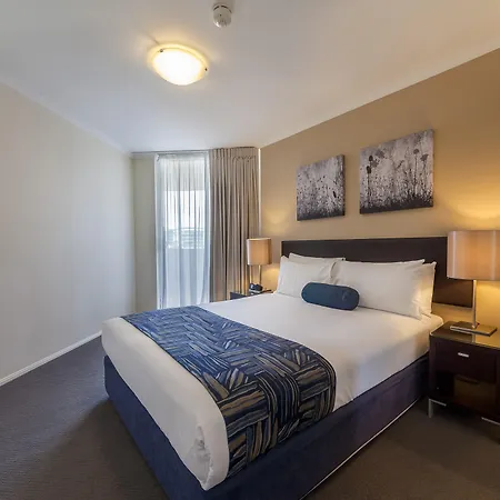 West End Aparthotel 4*
