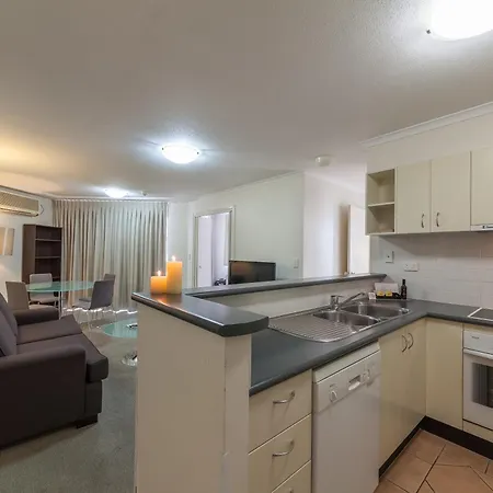West End Aparthotel 4*