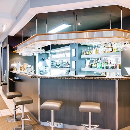 Adina Aparthotel 4*