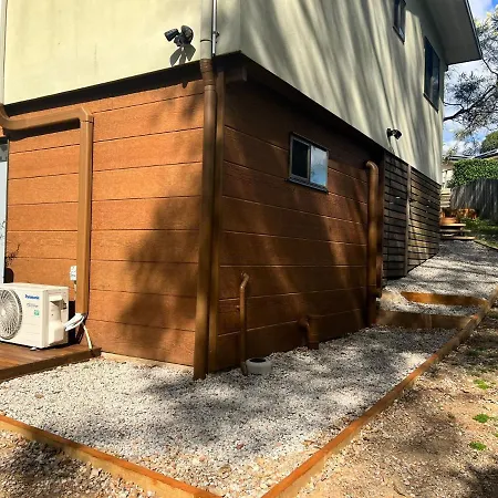Stylish Guest In Everton Hills