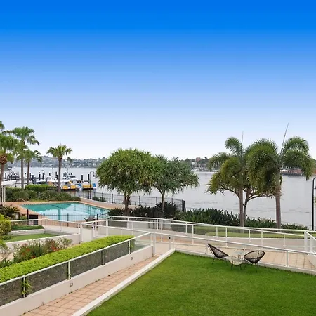 Apartment Riverside Retreat! Beautiful Water Views! - New Farm *