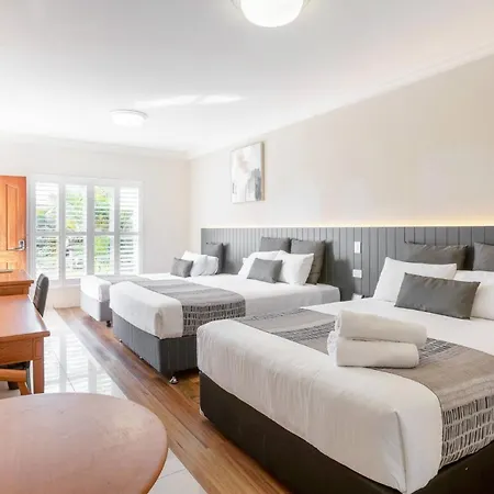 Coopers Colonial 4*