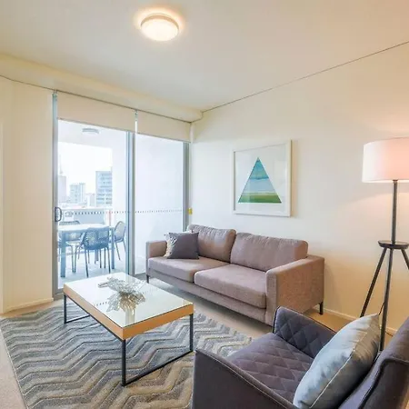 Apartment Executive With Pool & Gym