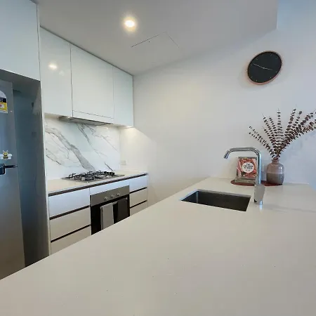 Lovely 2 Beds With View At South *