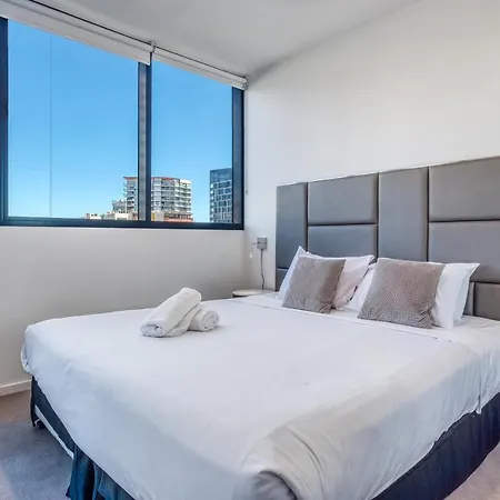 Serain Residences On Merivale Street 3*