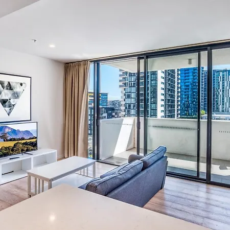 Serain Residences On Merivale Street Aparthotel 3*